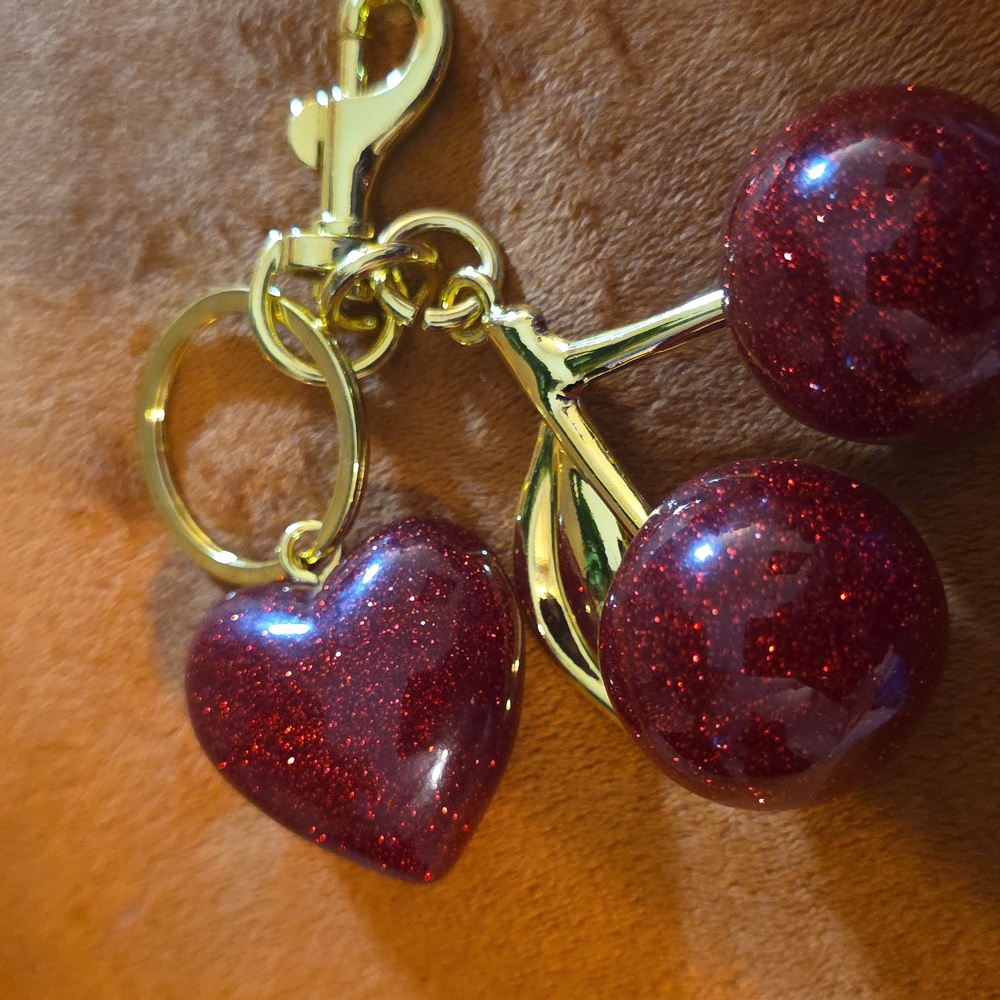 Red Cherry Keychain with Heart Charm - Picture 6 of 7